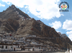 Le Shegar Dzong ou monastère de Chode à Tingri